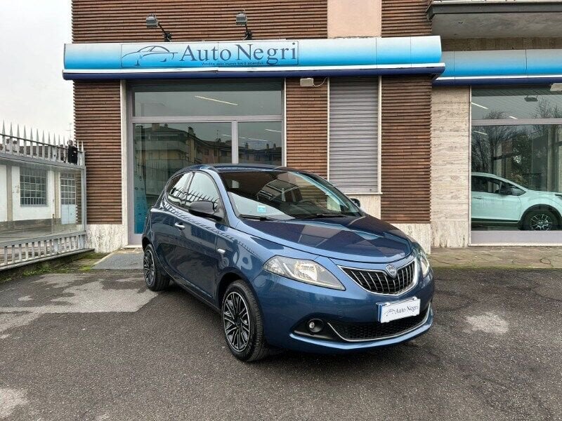 Lancia Ypsilon